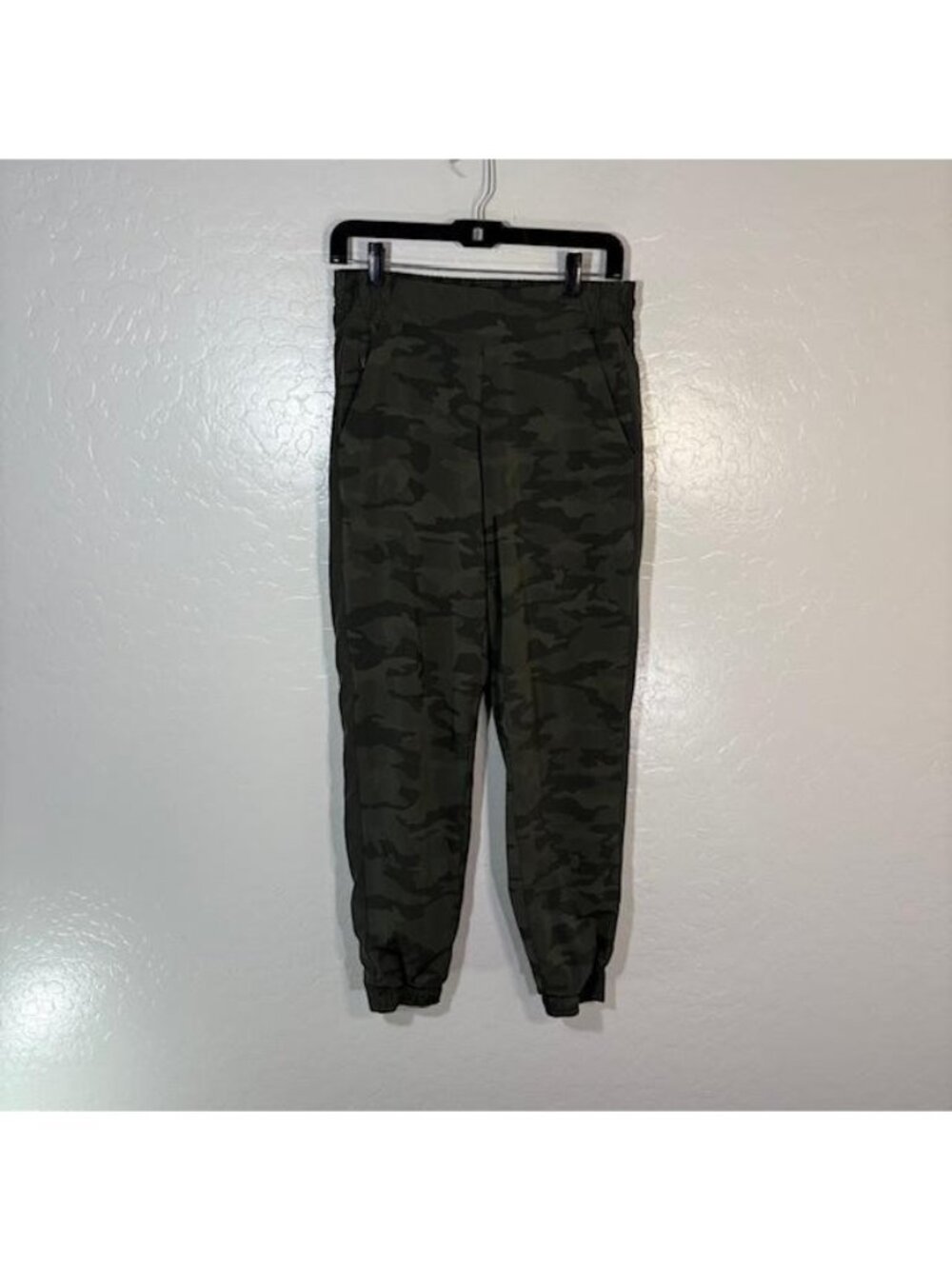 Athleta Brooklyn Textured Lined Jogger Pants Womens 4 Green Camo Athletic